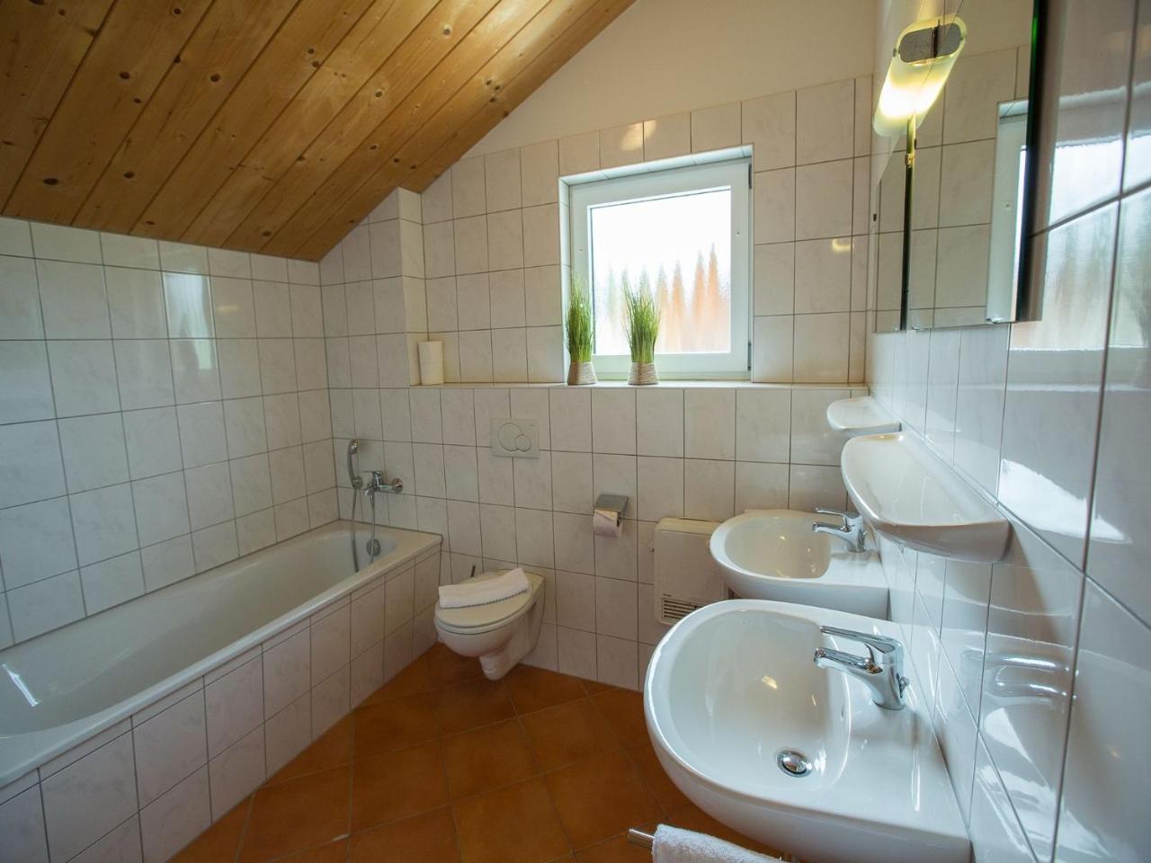 Chalet In Annaberg-Lungoetz With Shared Sauna Villa Екстериор снимка